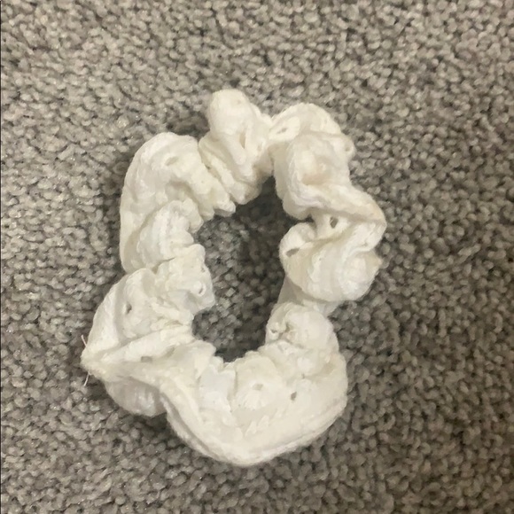 scrunchie bundle - Picture 13 of 13